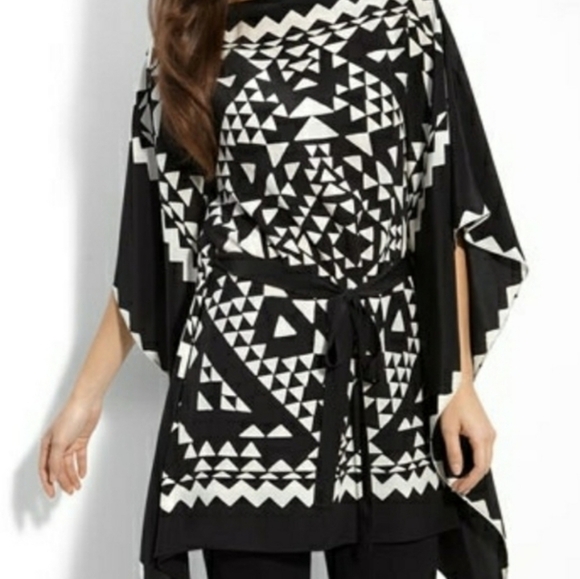 BCBGMaxAzria Tops - BCBGMaxAzria Tribal Print Kaftan Black and White